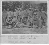 Gefangene Italiener am 27 5 1916 in Pedescala